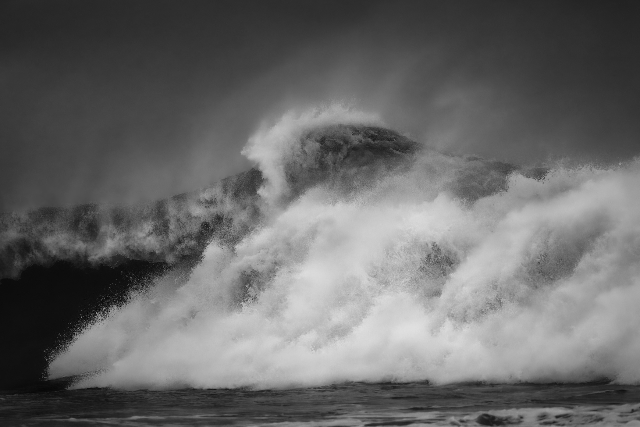 Fierce-ocean-waves-storm-SandyHook-GatewayNationalRecreationArea-NewJersey